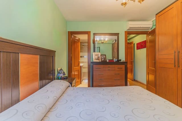 Piso de 4 habitaciones en Zaragoza ciudad en venta con garaje - 199.850 € (Ref: 9981182)
