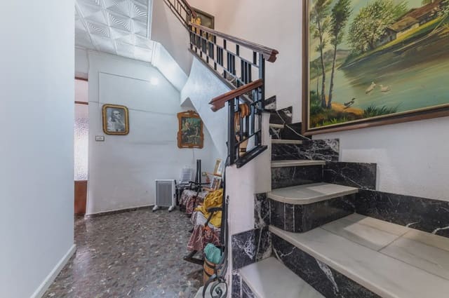 9 soveværelse Byhus til salg i Molina de Segura - € 79.770 (Ref: 9981184)