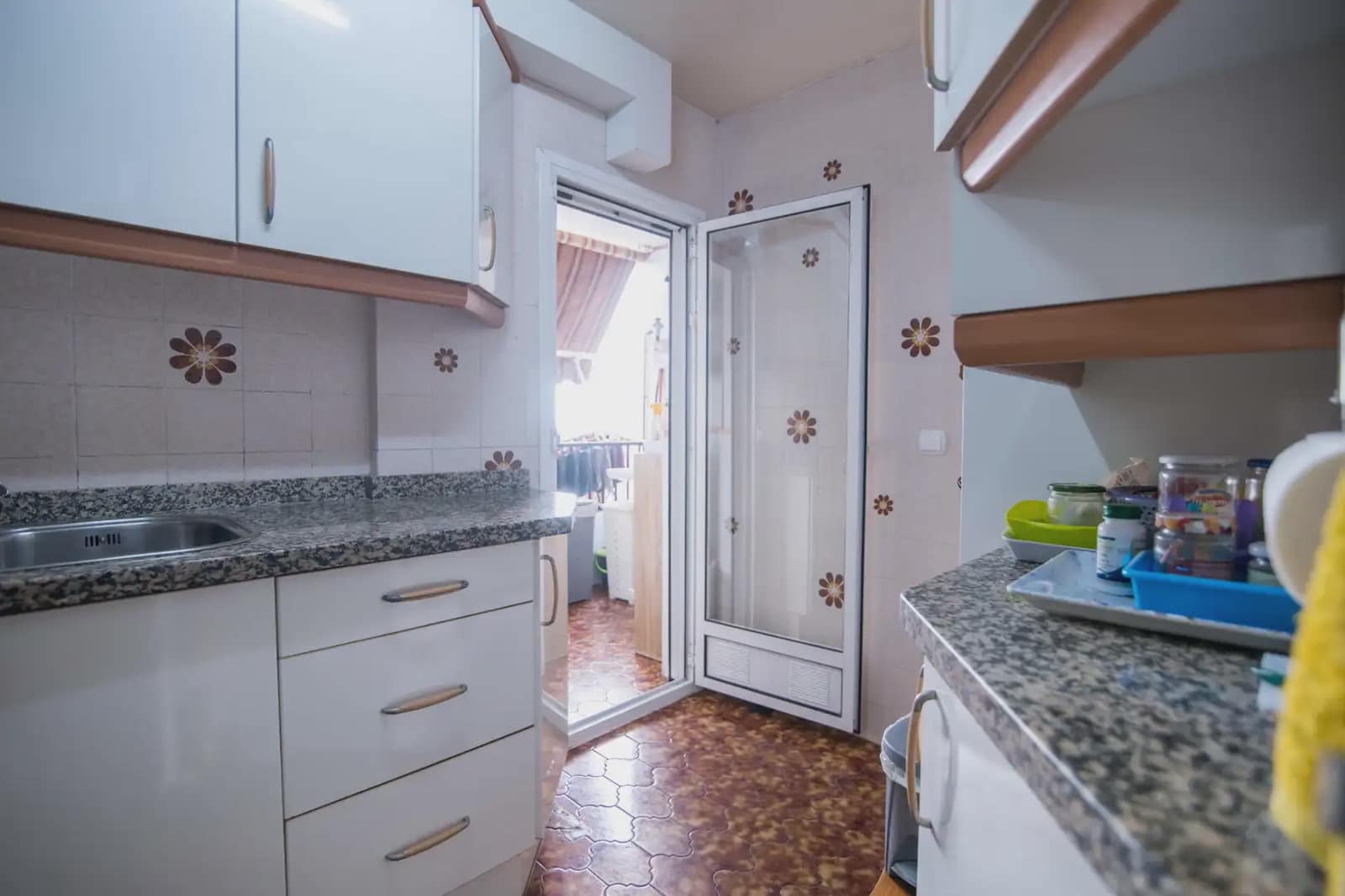 4 Zimmer Wohnung zu verkaufen in Valencia Stadt - 165.093 € (Ref: 9981188)