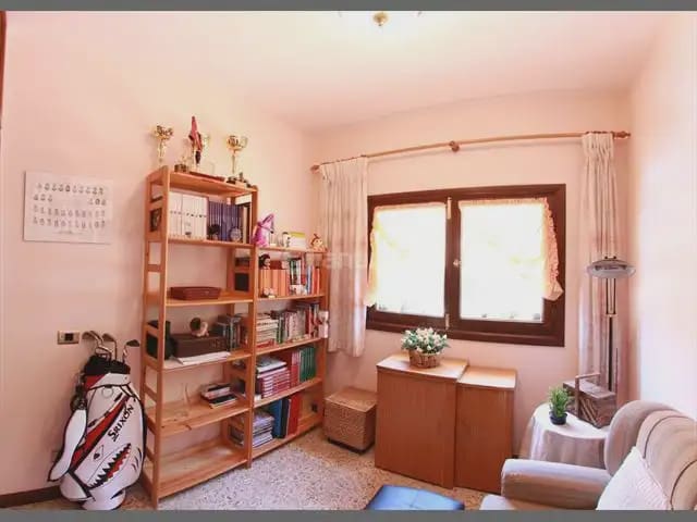 6 bedroom Villa for sale in Santa Brigida with garage - € 406,370 (Ref: 9981190)