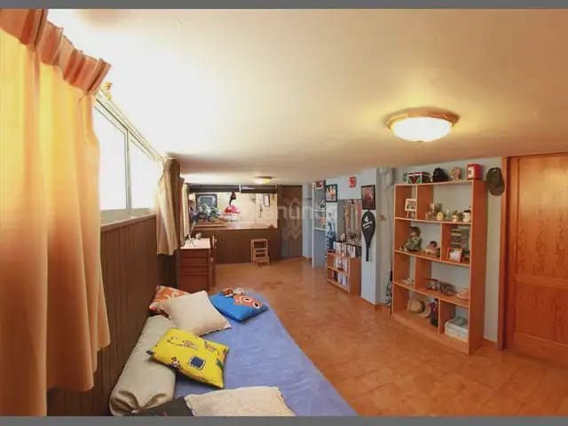 6 bedroom Villa for sale in Santa Brigida with garage - € 406,370 (Ref: 9981190)