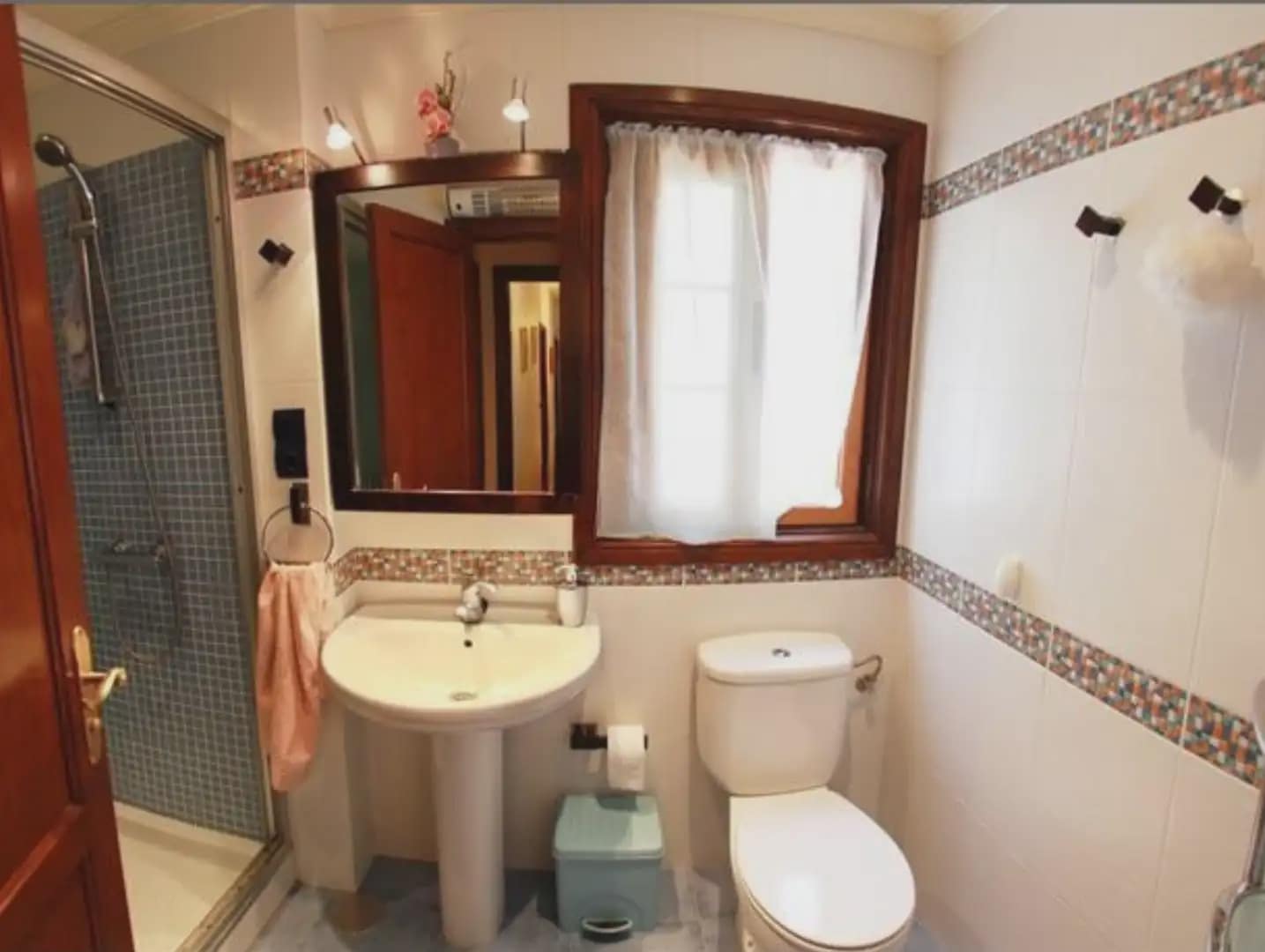 6 bedroom Villa for sale in Santa Brigida with garage - € 406,370 (Ref: 9981190)