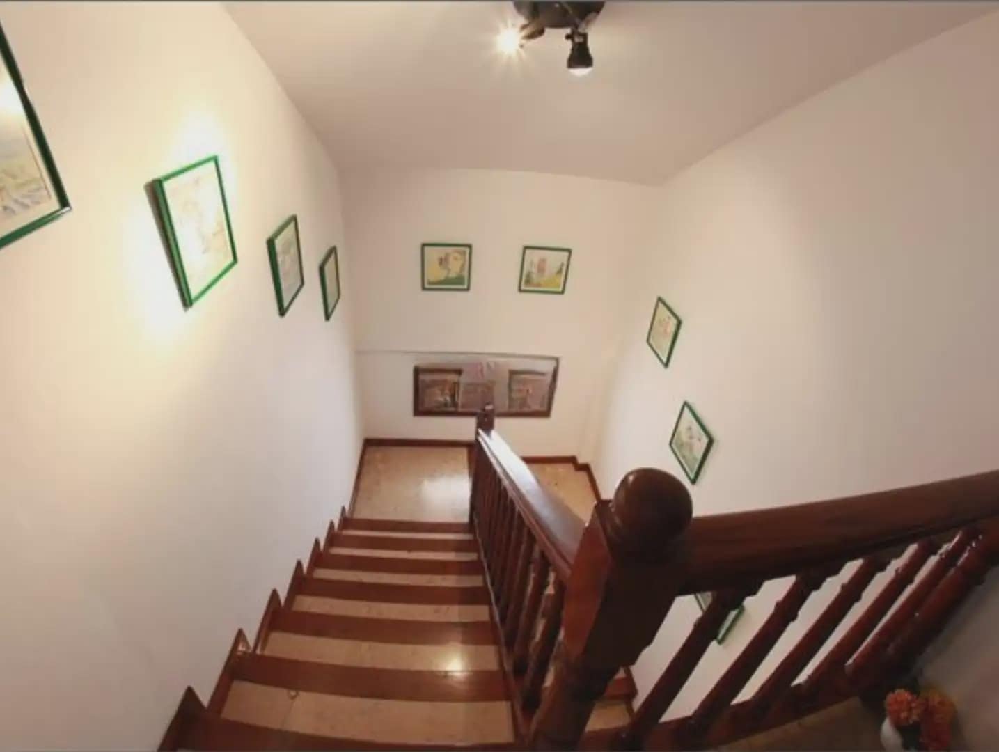 6 bedroom Villa for sale in Santa Brigida with garage - € 406,370 (Ref: 9981190)