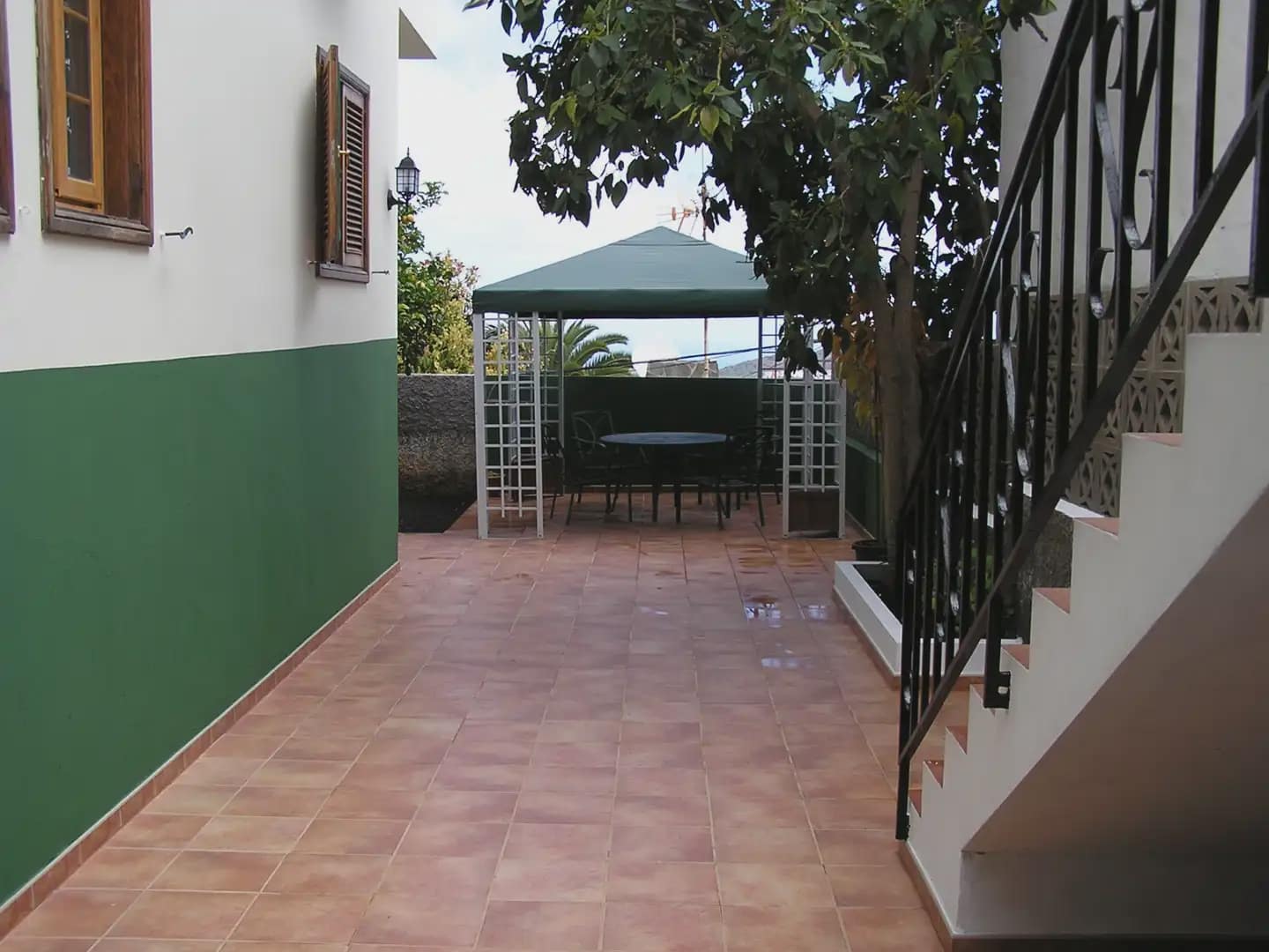 6 bedroom Villa for sale in Santa Brigida with garage - € 406,370 (Ref: 9981190)