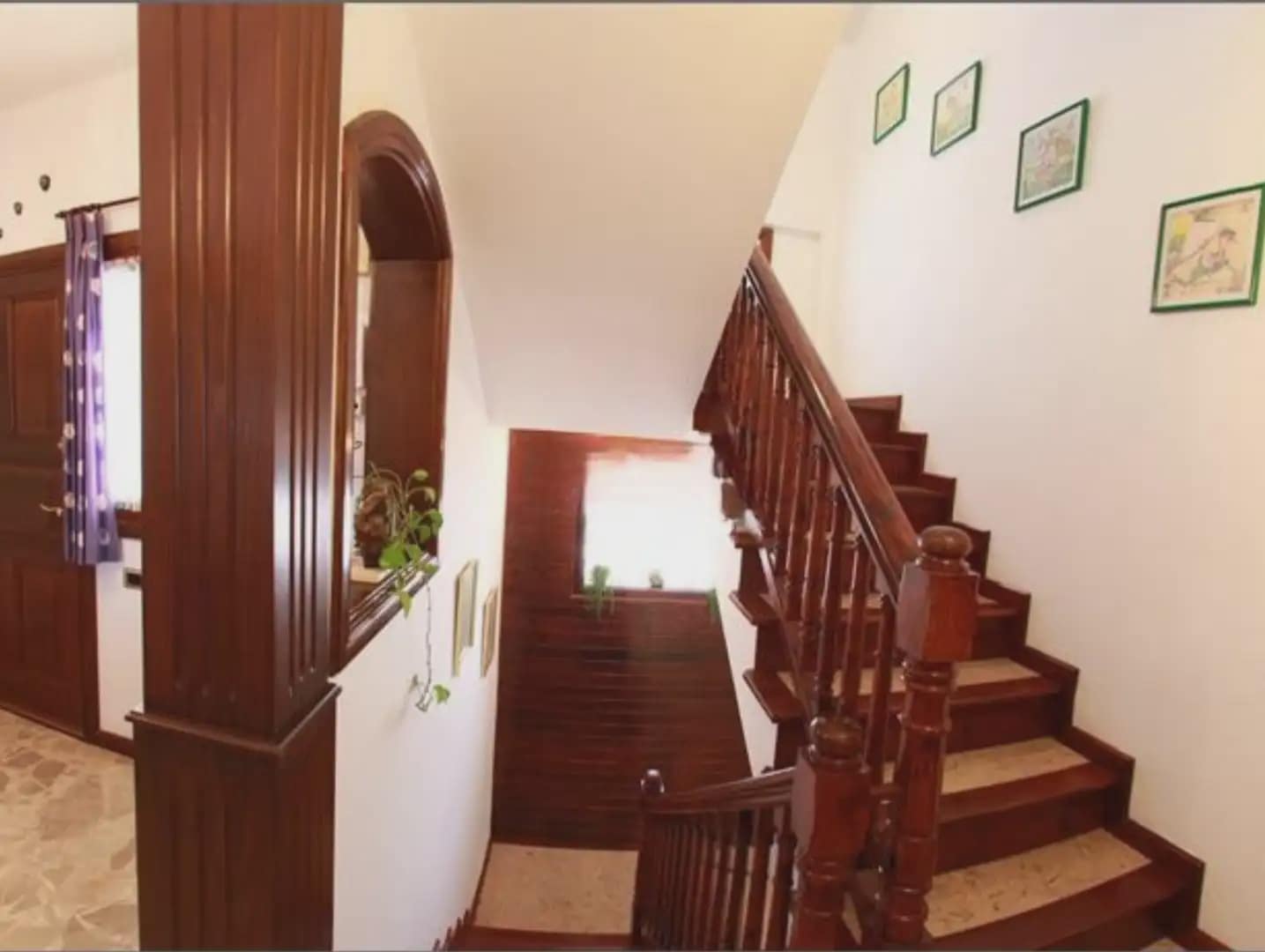 6 bedroom Villa for sale in Santa Brigida with garage - € 406,370 (Ref: 9981190)
