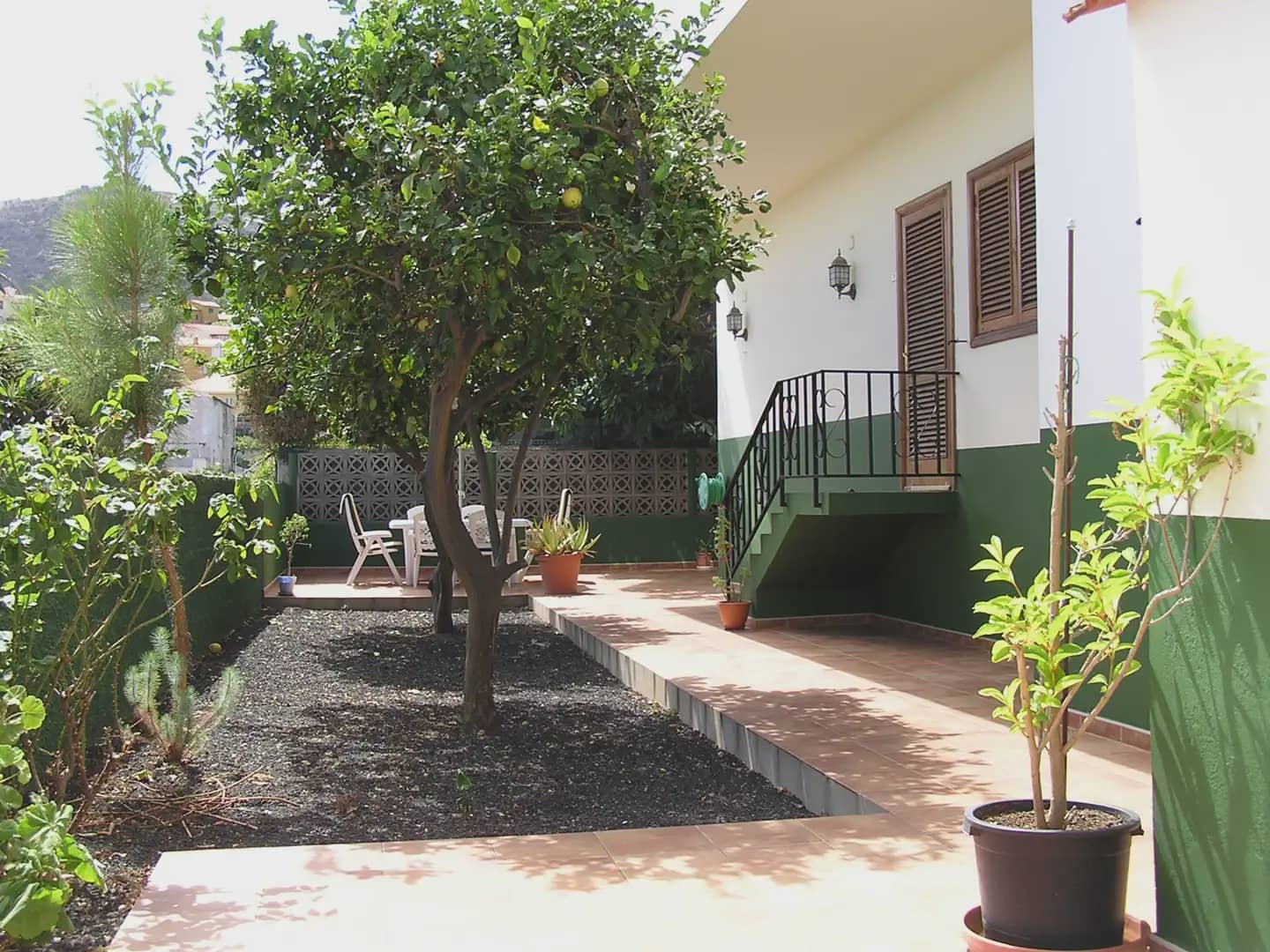 6 bedroom Villa for sale in Santa Brigida with garage - € 406,370 (Ref: 9981190)