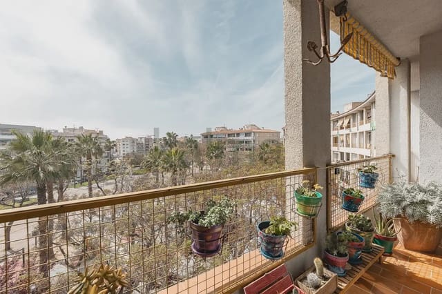 3 slaapkamer Flat te koop in Vilanova i la Geltrú met garage - € 186.588 (Ref: 9981191)