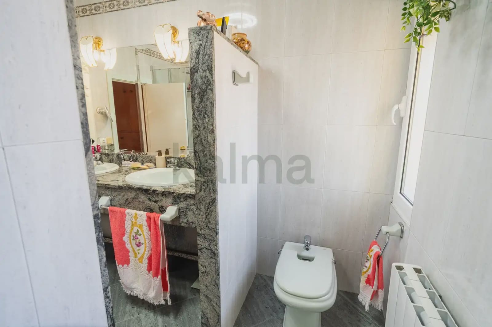 Piso de 3 habitaciones en Gijón en venta - 95.000 € (Ref: 9981193)