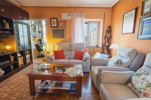 Piso de 3 habitaciones en Centro Urbano, Gijón en venta - 95.000 € (Ref: 9981193)