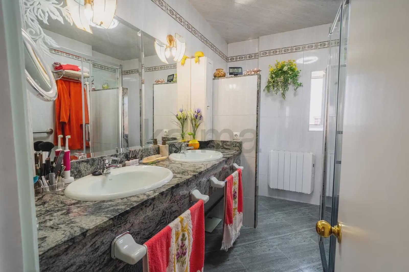 Piso de 3 habitaciones en Gijón en venta - 95.000 € (Ref: 9981193)