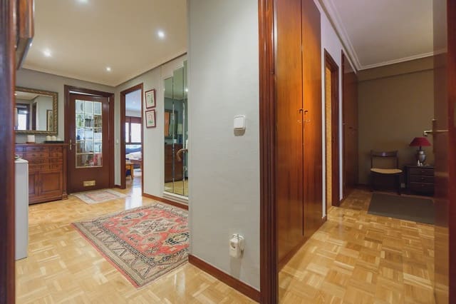 3 quarto Apartamento para venda em Vitoria-Gasteiz - 212 896 € (Ref: 9981198)
