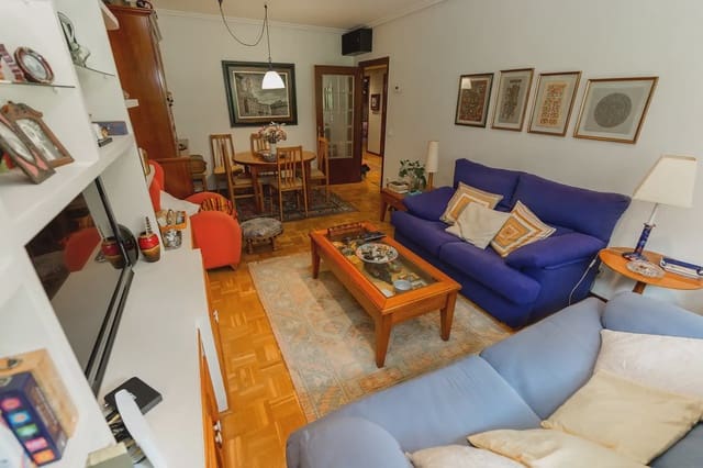 3 quarto Apartamento para venda em Vitoria-Gasteiz - 212 896 € (Ref: 9981198)