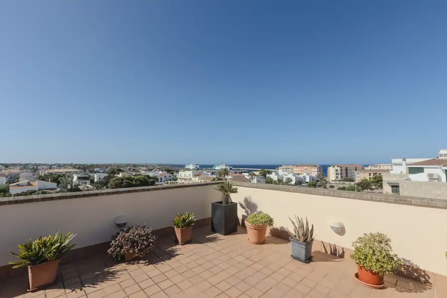 3 soverom Leilighet til salgs i Ciutadella de Menorca med garasje - € 242 506 (Ref: 9981204)