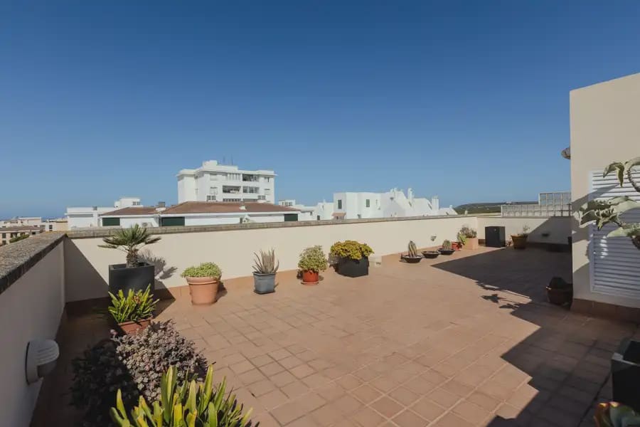 3 soverom Leilighet til salgs i Ciutadella de Menorca med garasje - € 242 506 (Ref: 9981204)