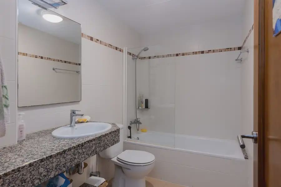 3 soverom Leilighet til salgs i Ciutadella de Menorca med garasje - € 242 506 (Ref: 9981204)