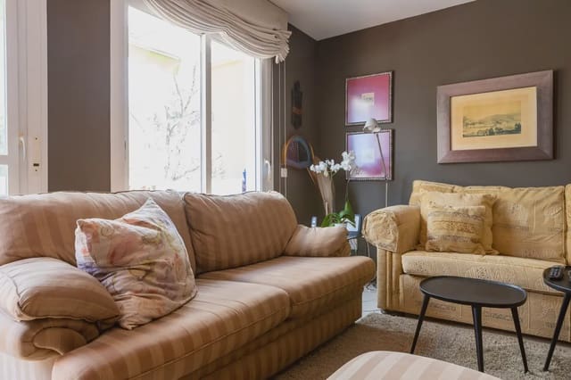 Piso de 2 habitaciones en Zona Centro Comercial Torrequebrada, Benalmádena en venta con piscina garaje - 259.316 € (Ref: 9981206)