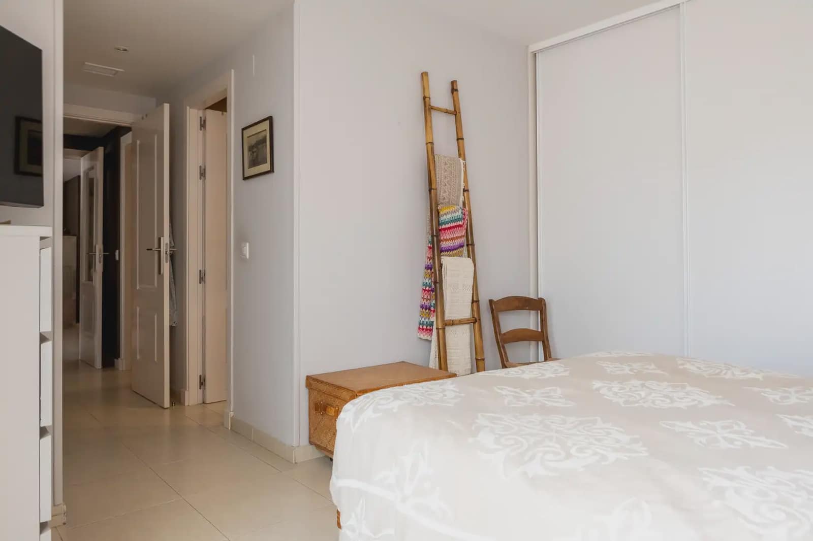 Piso de 2 habitaciones en Benalmádena en venta con piscina garaje - 259.316 € (Ref: 9981206)