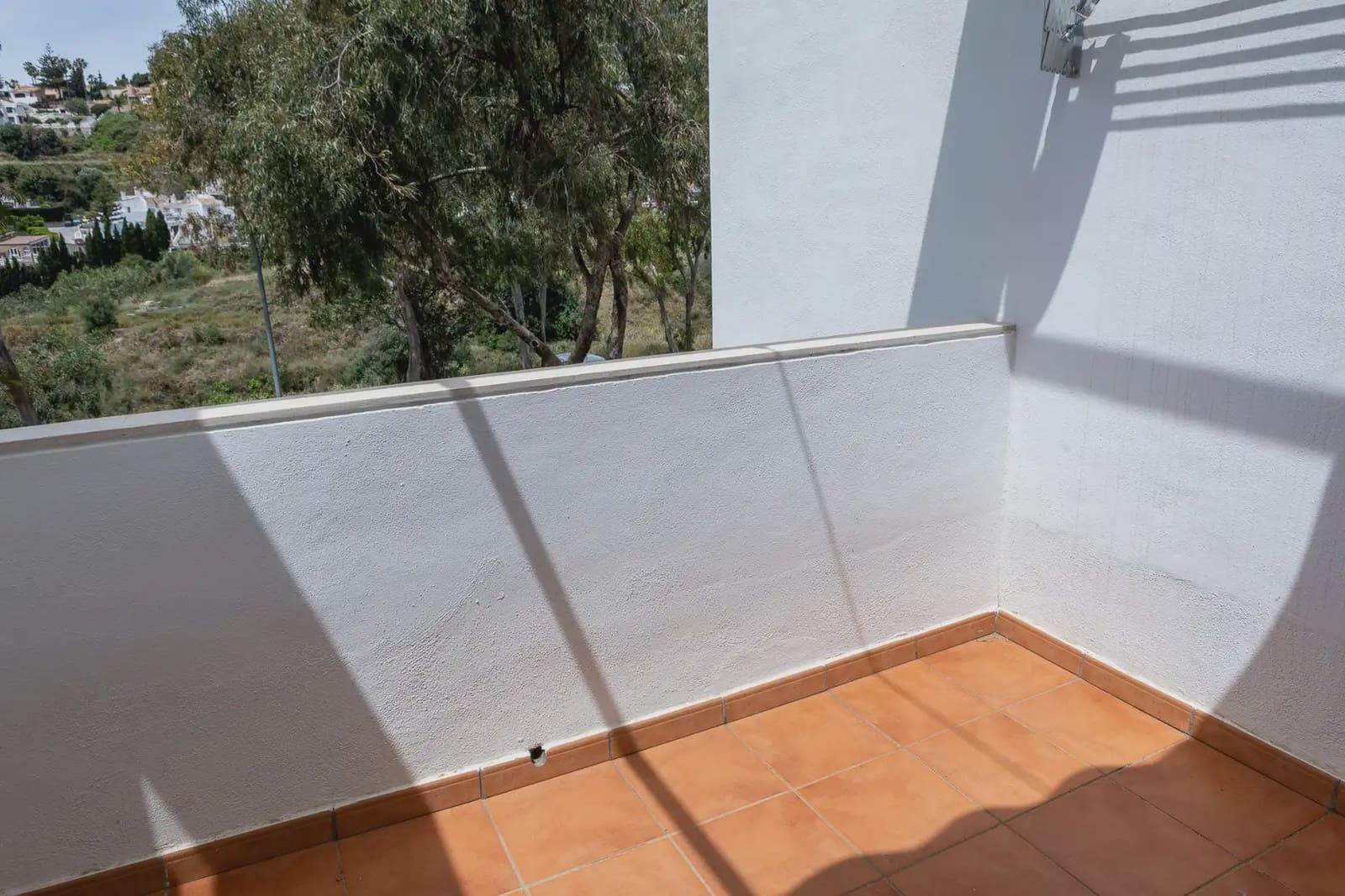 Piso de 2 habitaciones en Benalmádena en venta con piscina garaje - 259.316 € (Ref: 9981206)