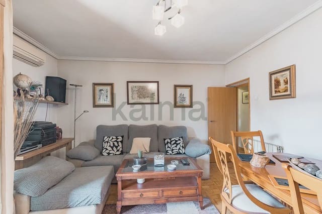 Piso de 3 habitaciones en Valdezarza, Madrid ciudad en venta - 225.891 € (Ref: 9981207)