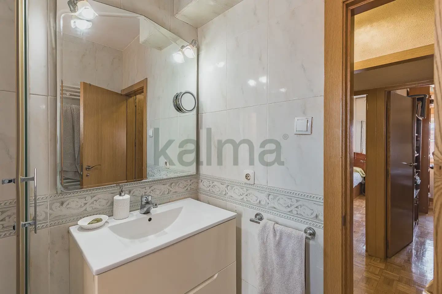 Piso de 3 habitaciones en Madrid ciudad en venta - 225.891 € (Ref: 9981207)