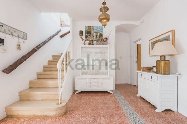 4 bedroom Villa for sale in Miami Playa / Miami Platja, Mont-roig del Camp with garage - € 250,421 (Ref: 9981208)