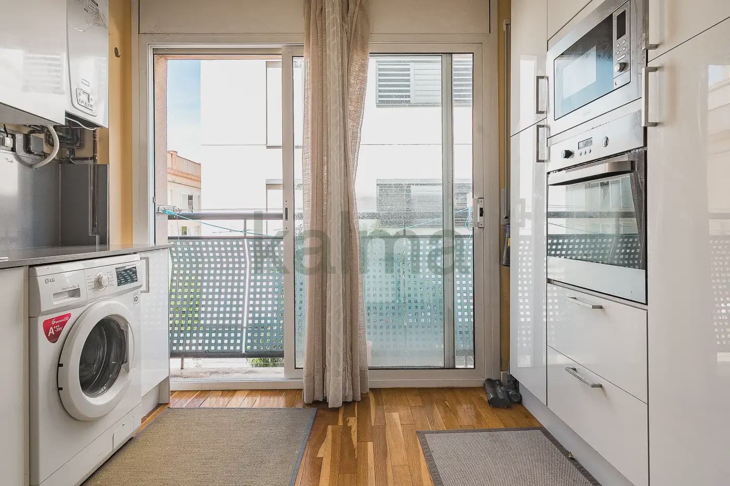 4 slaapkamer Flat te koop in Barcelona stad - € 406.074 (Ref: 9981209)
