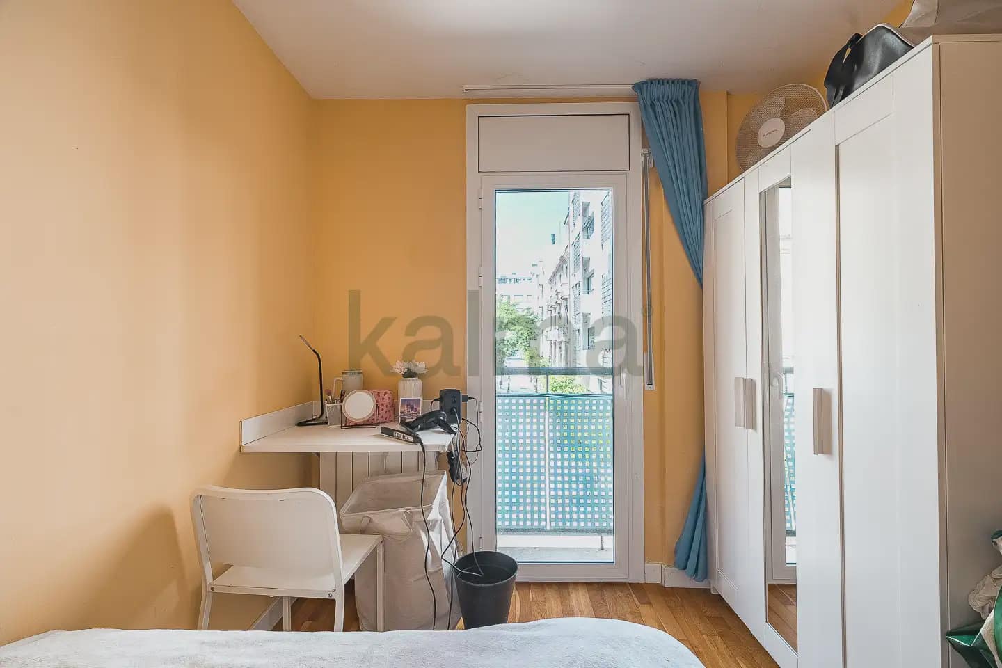 4 slaapkamer Flat te koop in Barcelona stad - € 406.074 (Ref: 9981209)