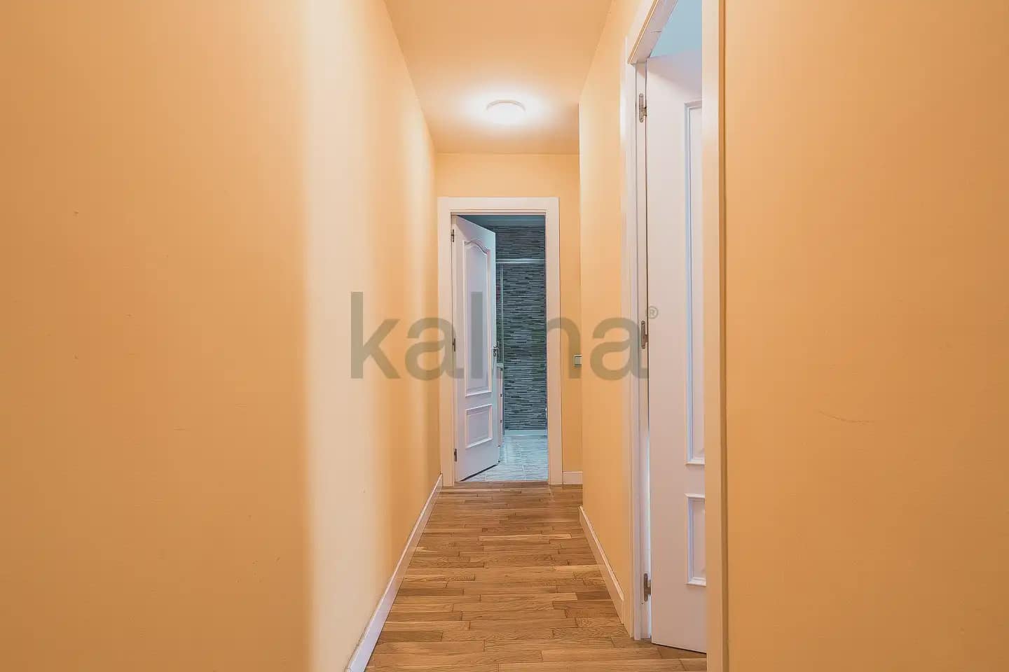 4 slaapkamer Flat te koop in Barcelona stad - € 406.074 (Ref: 9981209)