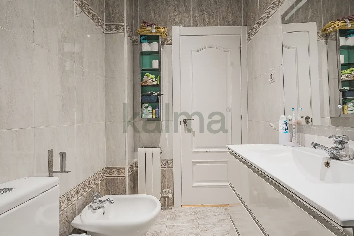 4 slaapkamer Flat te koop in Barcelona stad - € 406.074 (Ref: 9981209)