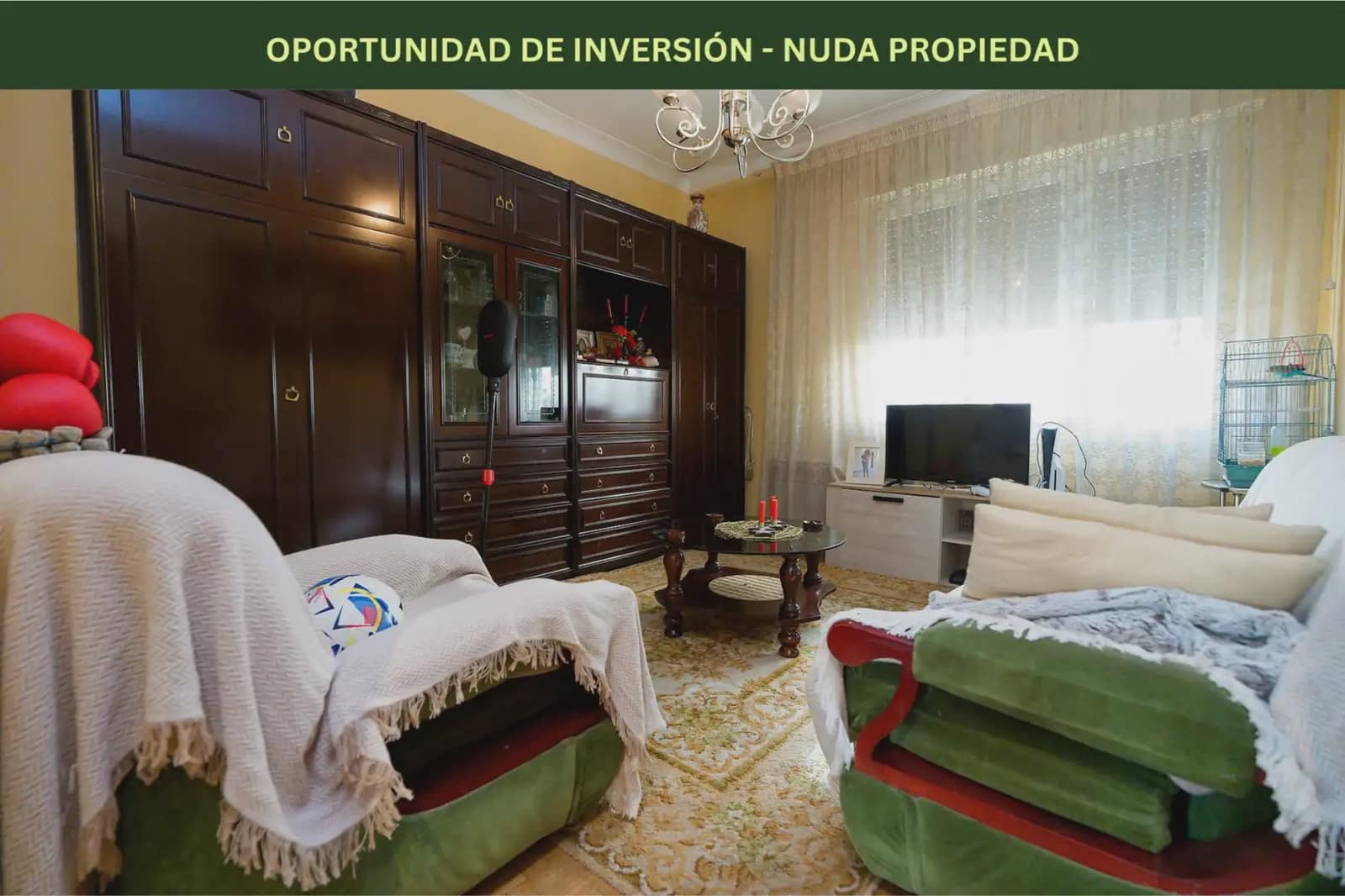 Piso de 2 habitaciones en Vitoria-Gasteiz en venta - 100.087 € (Ref: 9981211)