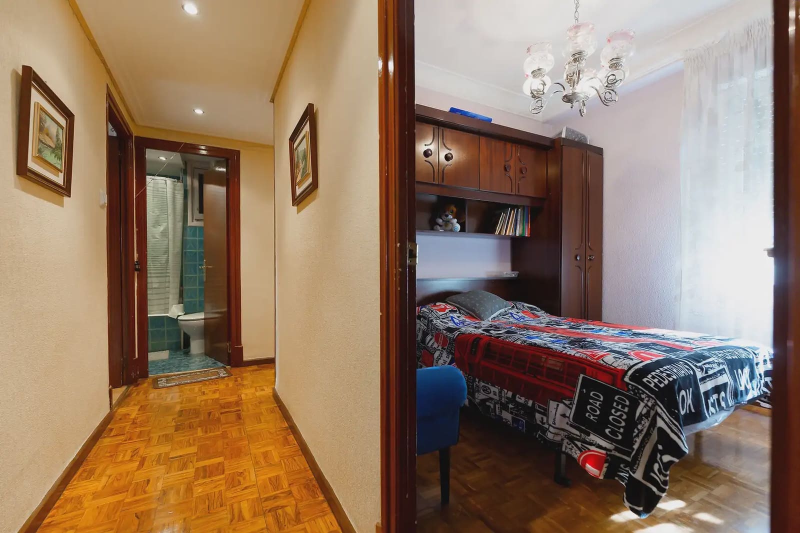 Piso de 2 habitaciones en Vitoria-Gasteiz en venta - 100.087 € (Ref: 9981211)