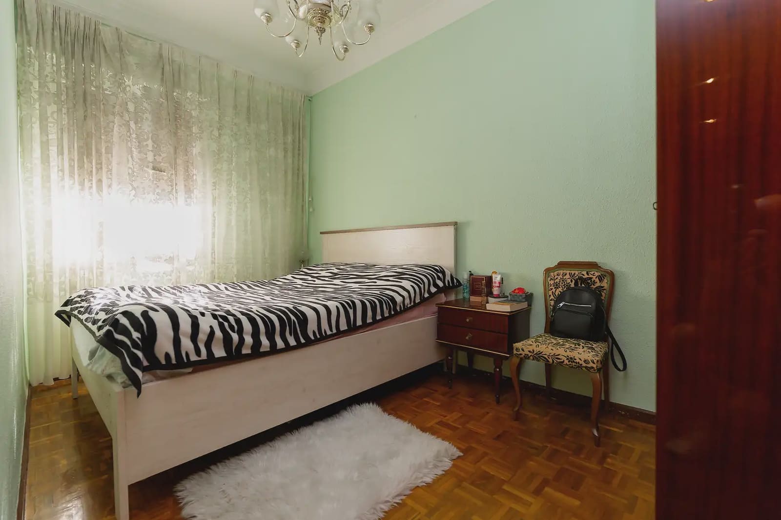 Piso de 2 habitaciones en Vitoria-Gasteiz en venta - 100.087 € (Ref: 9981211)
