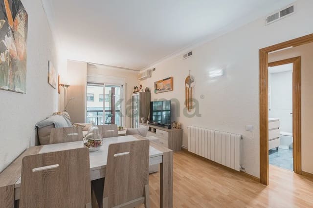 3 soveværelse Lejlighed til salg i Navas, Barcelona by - € 228.071 (Ref: 9981218)
