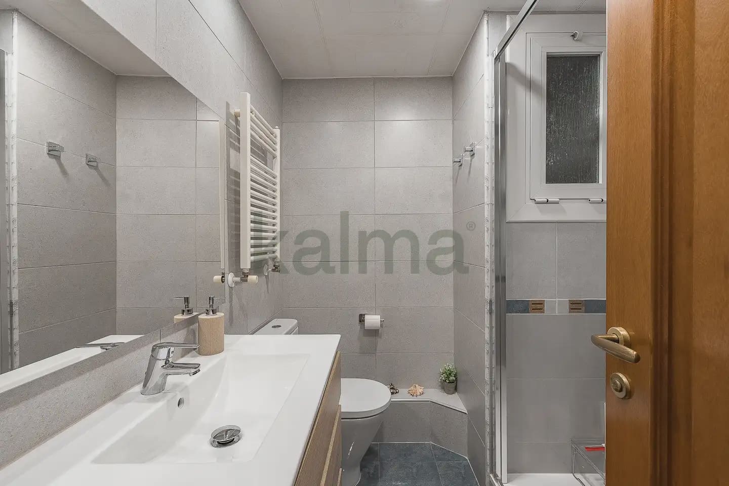 3 soveværelse Lejlighed til salg i Barcelona by - € 228.071 (Ref: 9981218)