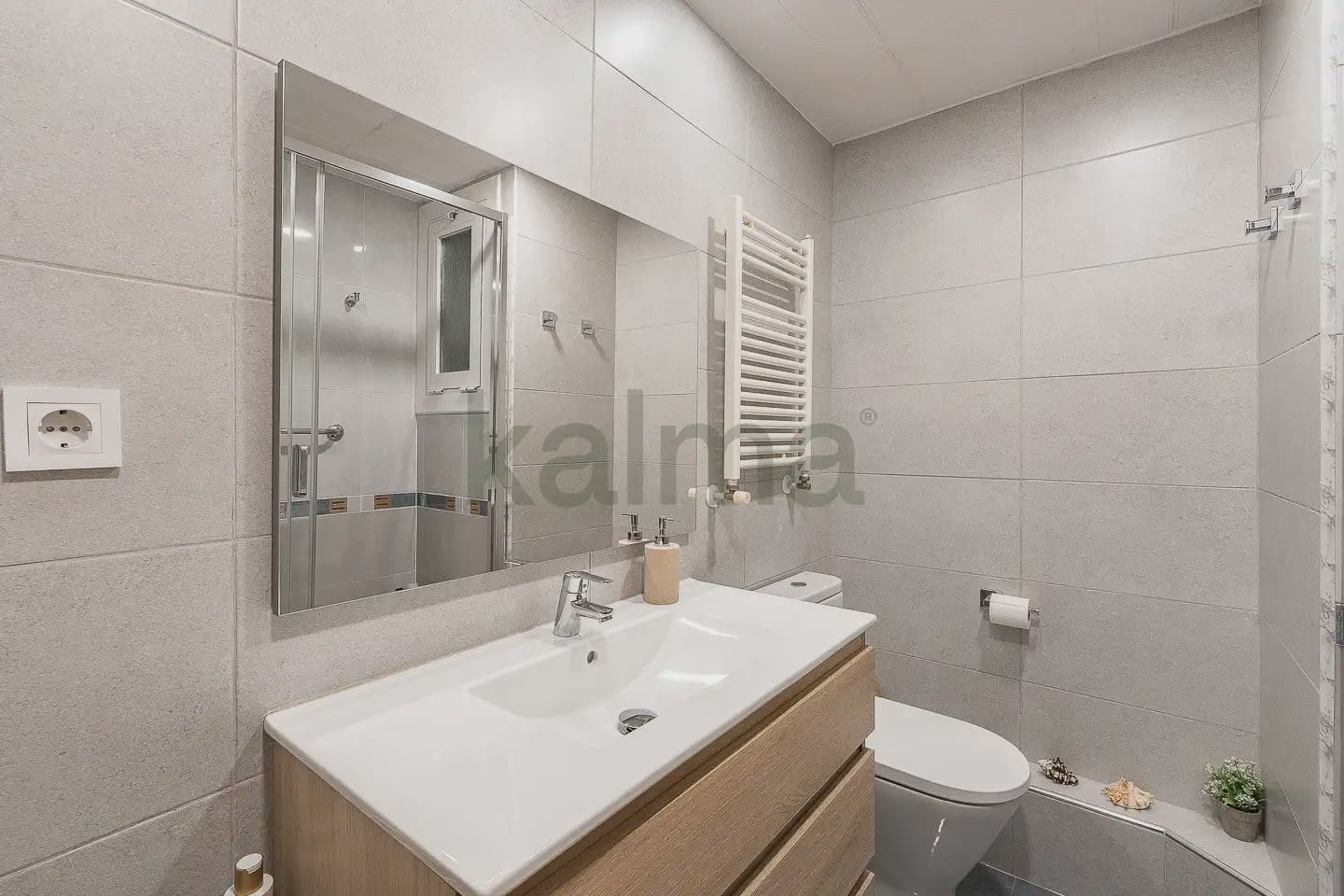 3 soveværelse Lejlighed til salg i Barcelona by - € 228.071 (Ref: 9981218)