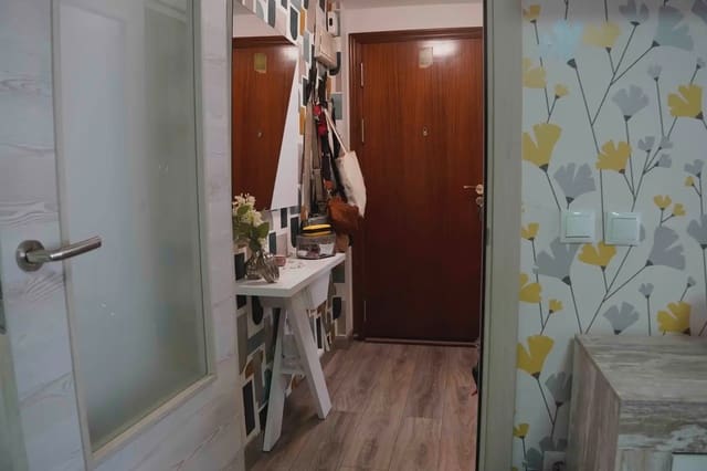 3 sypialnia Mieszkanie na sprzedaż w Miasto Huelva - 74 356 € (Ref: 9981220)
