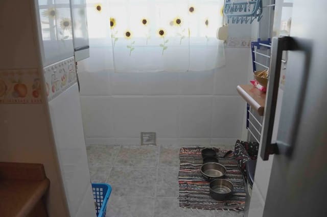 3 sypialnia Mieszkanie na sprzedaż w Miasto Huelva - 74 356 € (Ref: 9981220)
