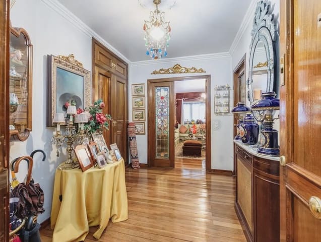 5 soverom Leilighet til salgs i Santiago de Compostela med garasje - € 640 000 (Ref: 9981222)