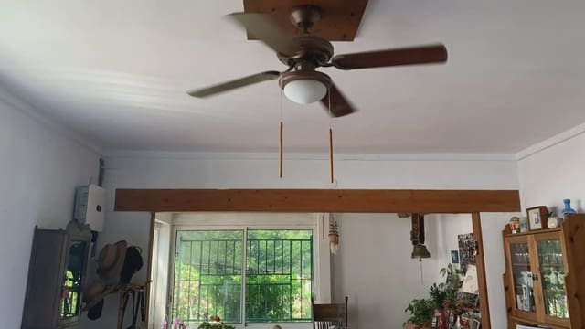 2 bedroom Villa for sale in Cubelles with garage - € 115,000 (Ref: 9981224)