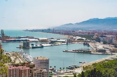 1 soverom Hus til salgs i Las Brisas, Marbella med garasje - € 245 000 (Ref: 9981225)