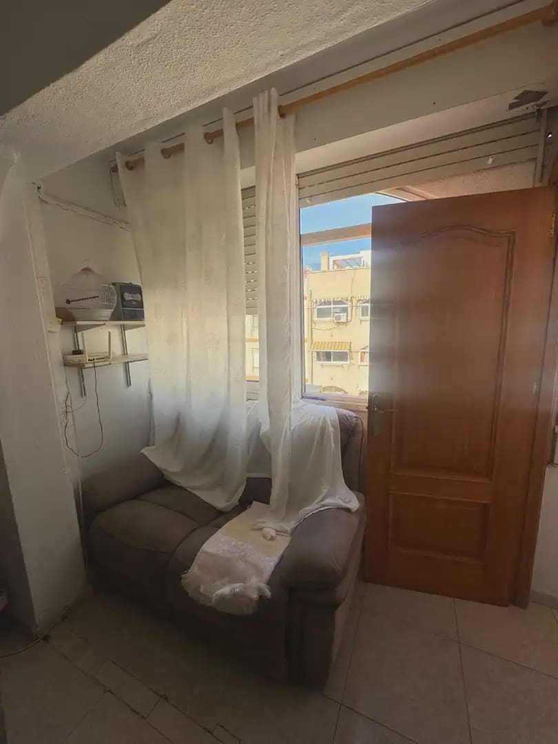 1 soveværelse Penthouse til salg i Torrevieja - € 70.000 (Ref: 9981227)