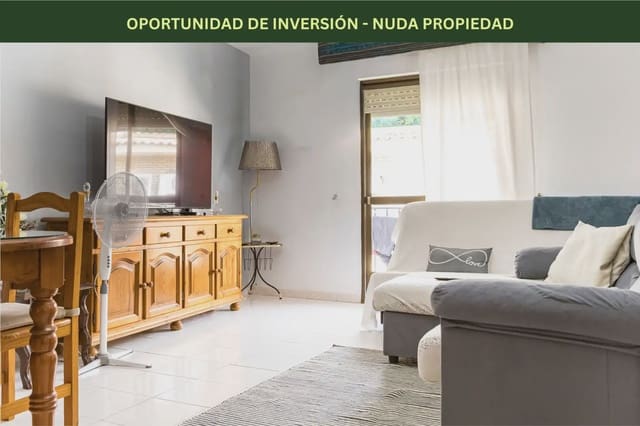 Piso de 3 habitaciones en Antequera en venta - 140.000 € (Ref: 9981422)