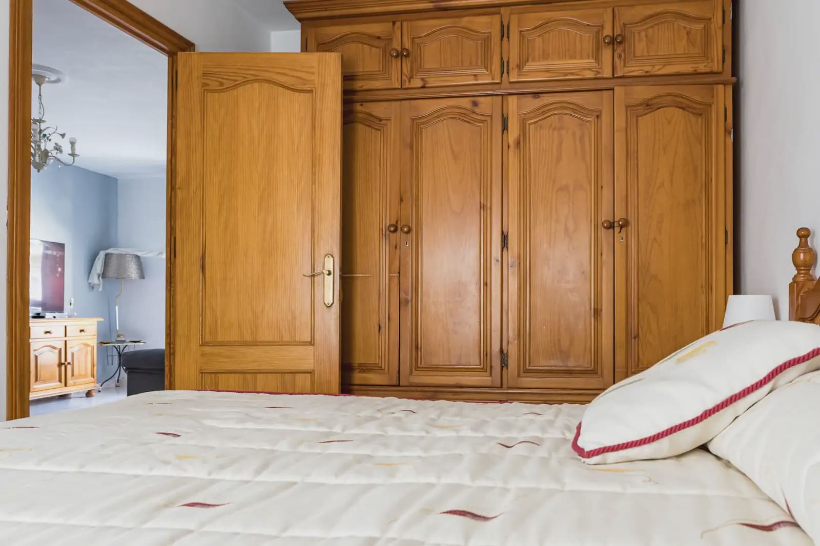 Piso de 3 habitaciones en Antequera en venta - 140.000 € (Ref: 9981422)