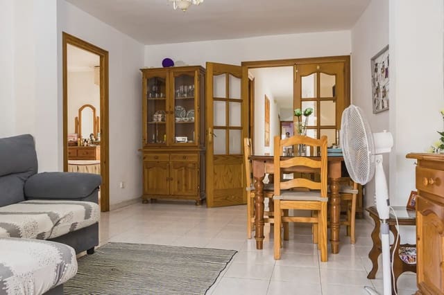 Piso de 3 habitaciones en Antequera en venta - 140.000 € (Ref: 9981422)