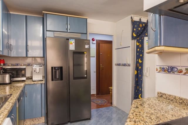 3 soveværelse Lejlighed til salg i Torremolinos med swimmingpool - € 189.359 (Ref: 9983812)