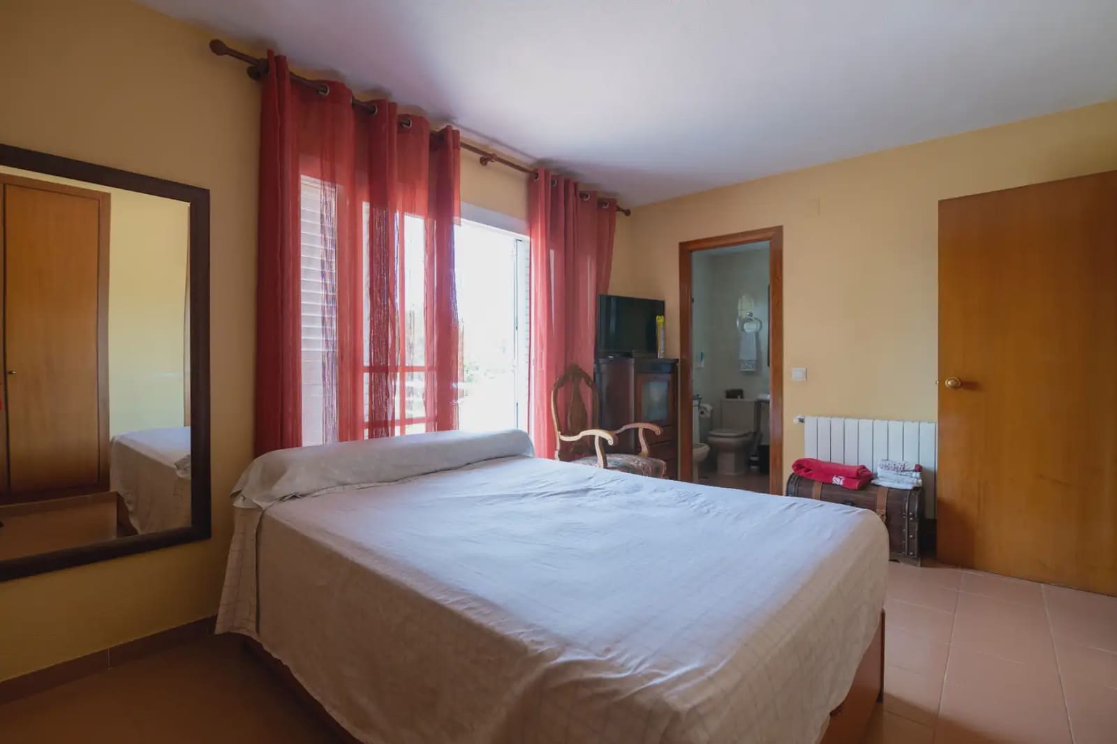 4 Zimmer Villa zu verkaufen in San Antonio de Benageber mit Pool Garage - 249.342 € (Ref: 9984158)