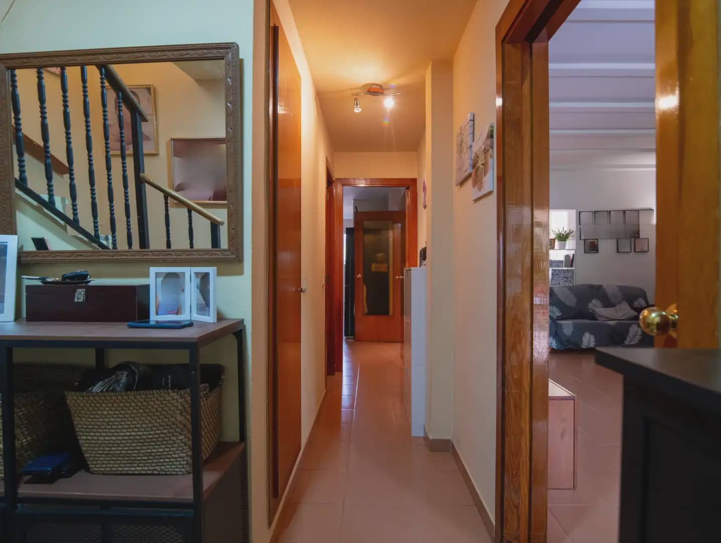 4 Zimmer Villa zu verkaufen in San Antonio de Benageber mit Pool Garage - 249.342 € (Ref: 9984158)