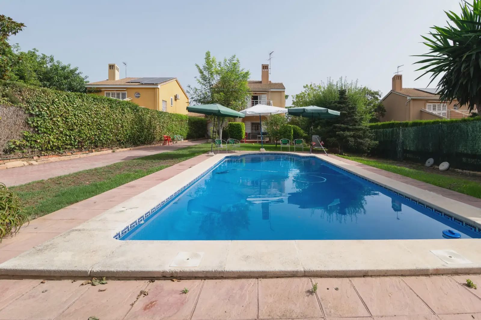 4 Zimmer Villa zu verkaufen in San Antonio de Benageber mit Pool Garage - 249.342 € (Ref: 9984158)