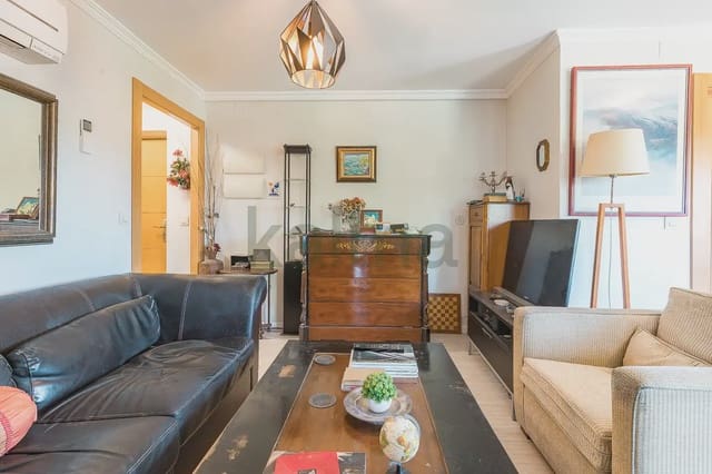 2 makuuhuone Asunto myytävänä paikassa Aravaca, Madrid kaupunki - 319 469 € (Ref: 9985703)
