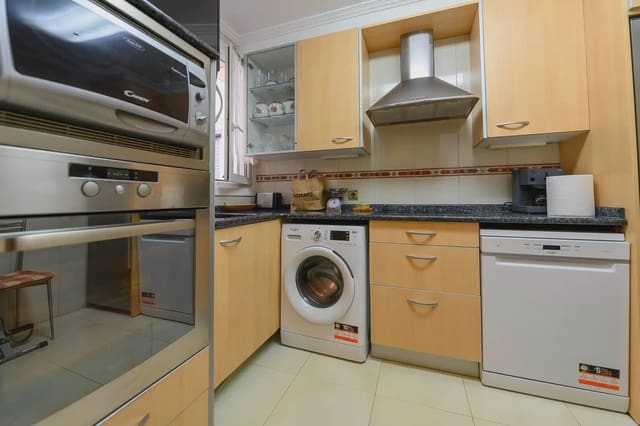 Piso de 2 habitaciones en Donostia-San Sebastián en venta - 512.002 € (Ref: 9989757)
